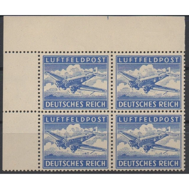 Nr. 27 im Eckrandviererblock links oben postfrisch