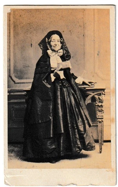 Fotografia Subalpina Torino Fotografia Cdv Ritratto Ricordo Donna Anziana