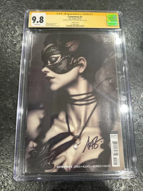 Catwoman #4 Variant CGC 9.8 SS Signed By Artgerm Stanley Lau