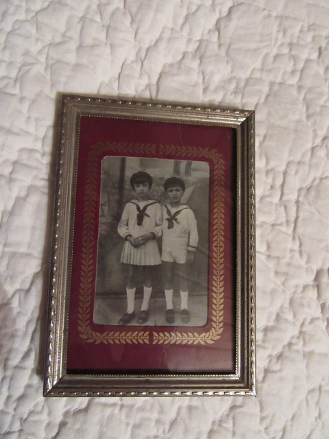 Charming ! French Vintage Metal Picture Frame