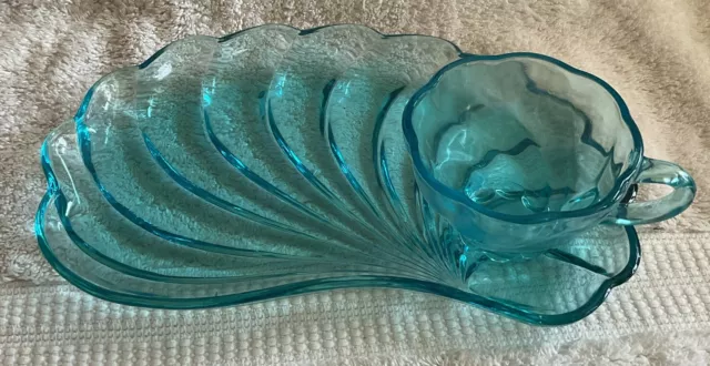 Hazel Atlas Glass Capri Blue Colonial Swirl Seashell Snack Plate & Cup Set