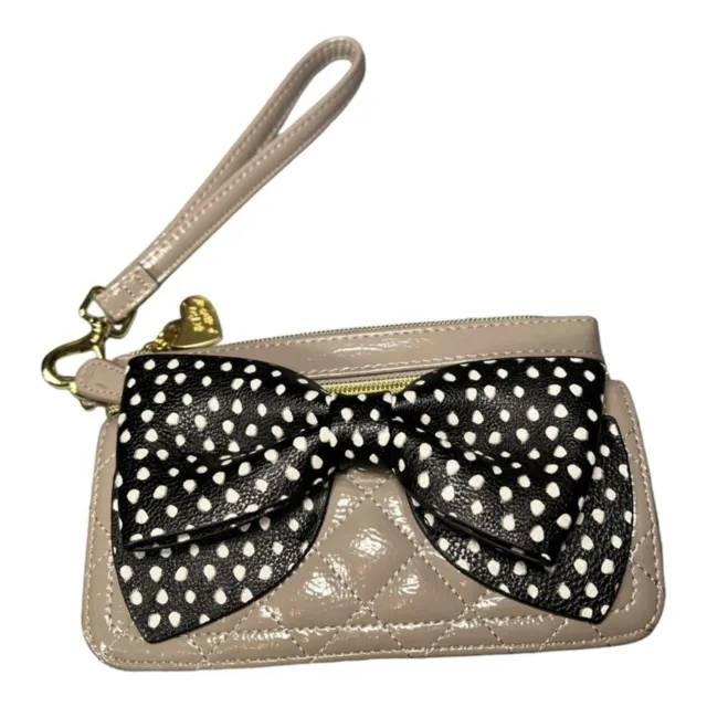 NWOT Betsey Johnson Wristlet Gray With Black & White Bow Wallet