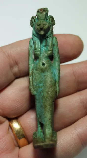 ZURQIEH - ad13494- ANCIENT EGYPT. FAIENCE AMULET OF SEKHMET. 1060 - 600 B.C