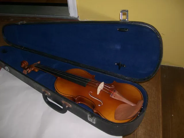 Violin 4/4 H.Siegler Model HS 20 w/case