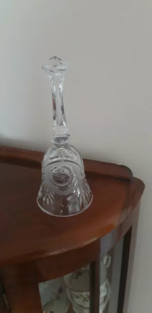 Vintage crystal glass bell. Clear glass. Collectable.Good Condition.