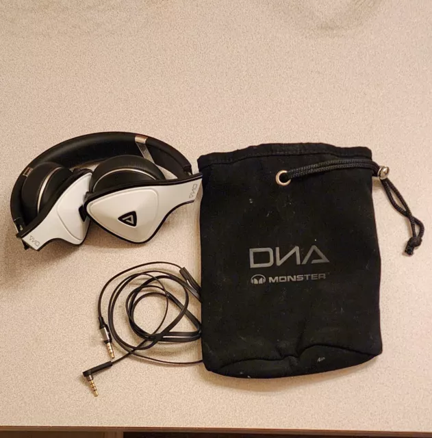 Monster DNA White/Black With Bag and Cord GREAT CONDITION