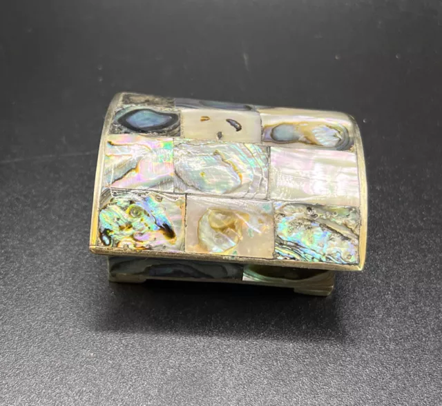 Alpaca Mexico Signed Abalone Mother of Pearl Shell Trinket Pill Box Hinged Vtg