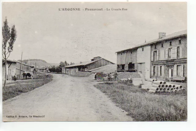 PASSAVANT EN ARGONNE - Marne - CPA 51 - la Grande Rue -