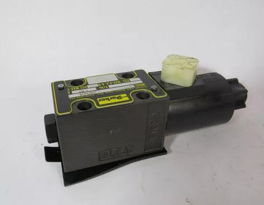 Parker D1VW020BVJWM4 Directional Control Valve 24V 1.19A 4000PSI  USED
