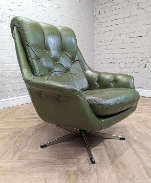 Mid-Century Vintage Retro Danish Green Leather Swivel Lounge Armchair 1970s 3