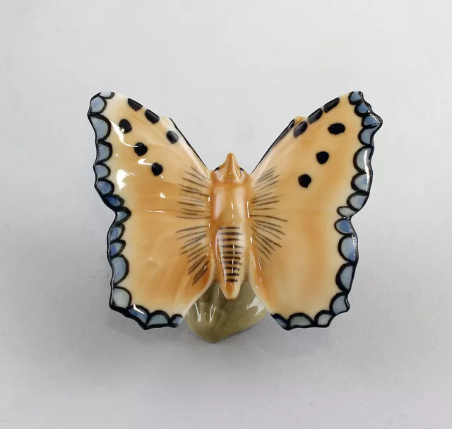 9942361-d Porzellan Figur Schmetterling großer Fuchs Wagner & Apel 6,5x4cm