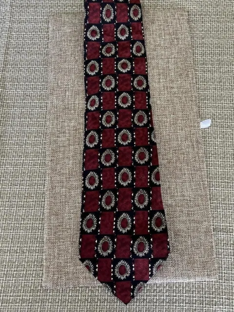 Pre-Owned Excellent Metropolitan Museum of Art Red Sunflowers Woven Silk Necktie