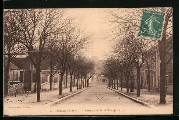 CPA Houdan /S.-et-O., Perspective de la Rue de Paris