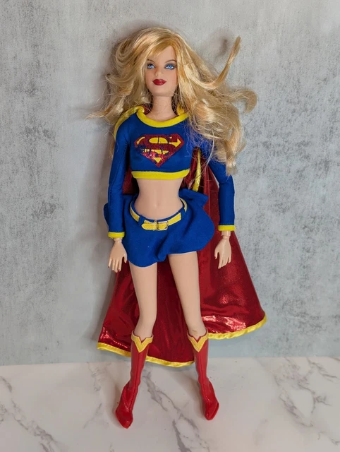 BARBIE COLLECTOR DC Supergirl Doll Silver Label 2008 Mattel BARBIE COLLECTOR DC Supergirl Doll Silver Label 2008 Mattel