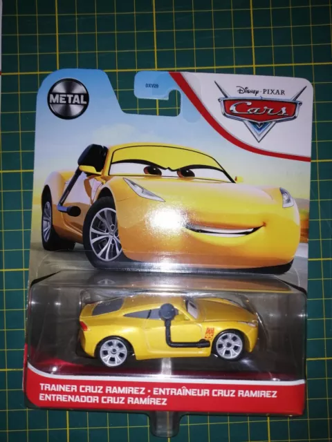 1 voitures cars disney pixar metal mattel 1/55  2021 Disney Cars Trainer Cruz Ra