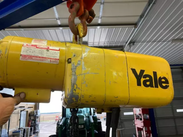 Yale 1/4 Ton Electric Hoist 120v
