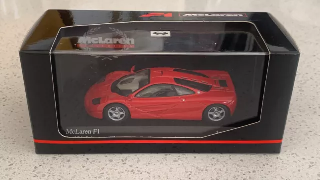 1:43 Minichamps McLaren F1 red diecast model car 53033438 READ DESCRIPTION