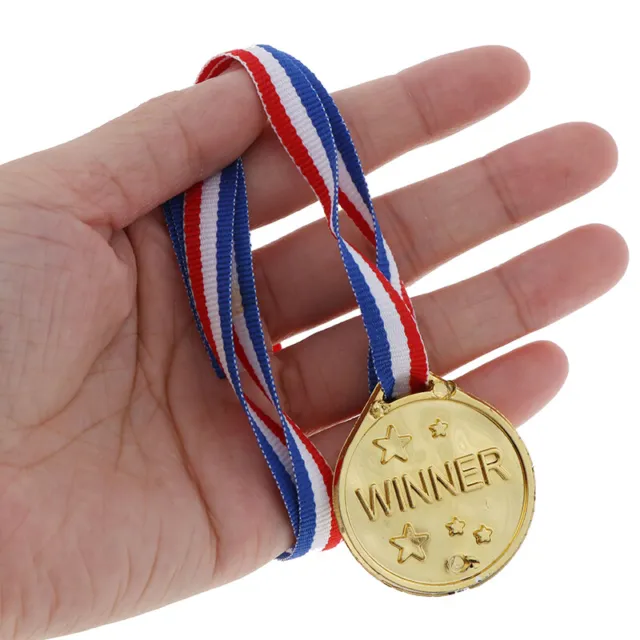 3 Stck. Gold Kunststoff Gewinner Medaillen + 3 Kunststoff Trophäe Spielzeug für Kinder Party Spaß PrLXI 3