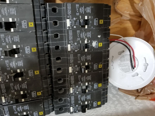 Square D EDB24050 Circuit Breaker 50 Amp  2 Pole 277/480 VOLT SINGLE PHASE