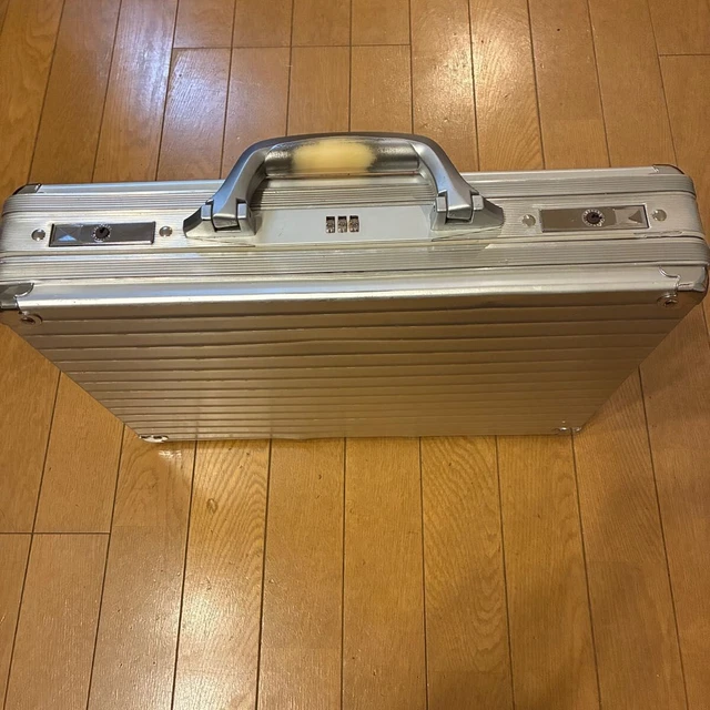 RIMOWA ALUMINUM ATTACHE Case Silver A4 Size 46.5x39x7.5cm 18.3x15