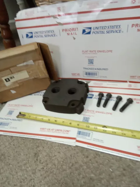 Hydrep compressor cylinder head 141331 / 50090 15 NEW , C4