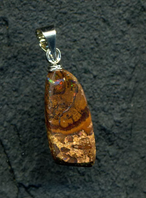 N°263-Pendentif d'Opale boulder d'Australie (Queensland)  de 4,05 carat