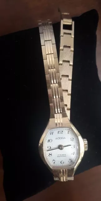 Schöne Armbanduhr Adora 17 rubis antichoc vintage vergoldet Uhr handaufzug
