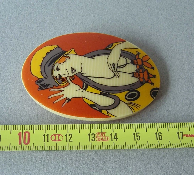 Lovley vintage broche de ton or, argile moulée, design floral, copeaux de pierres précieuses