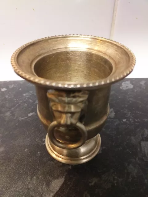 Lovely Vintage Viners Silver Plated Lion Mounted Handled Posy Vase/Urn