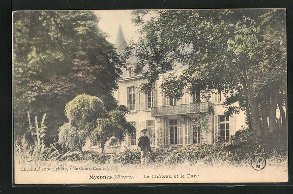 CPA Myennes, Le Château et le Parc 1905