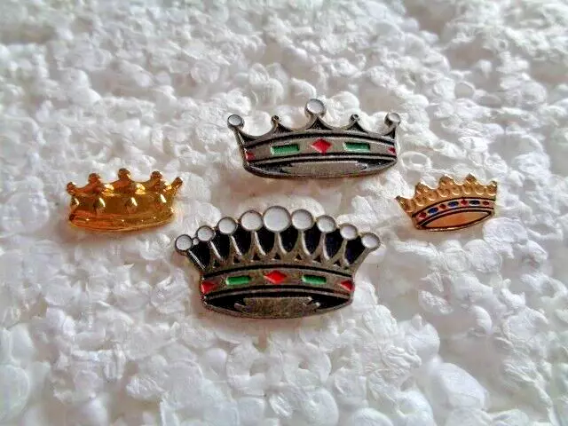 Job lot of 4 Crown shaped metal lapel pins