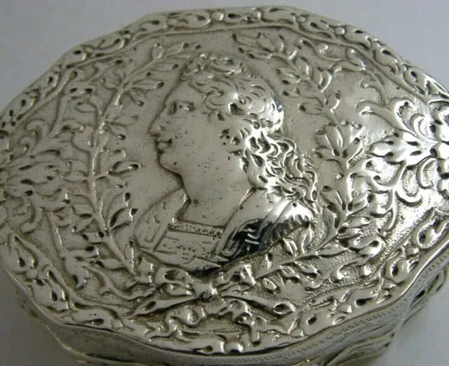 STUNNING HEAVY GERMAN SOLID SILVER SNUFF TABLE TRINKET BOX c1895 ANTIQUE 71g