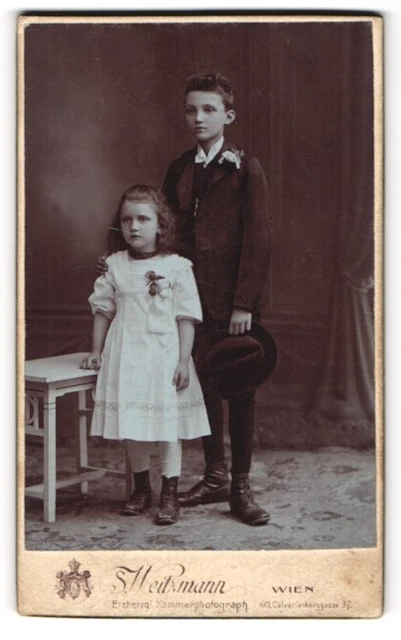 Fotografie Weitzmann, Wien XVII. Hernals, Calvarienberggasse 37, Junge und Mädc