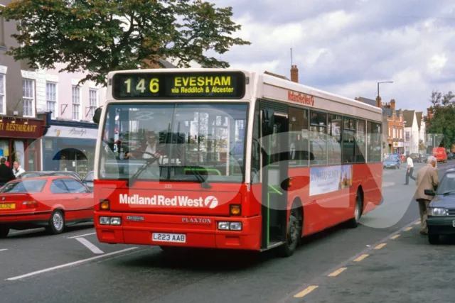 Bus Photo - First Midland Red West 223 L223AAB Dennis Lance Plaxton Verde