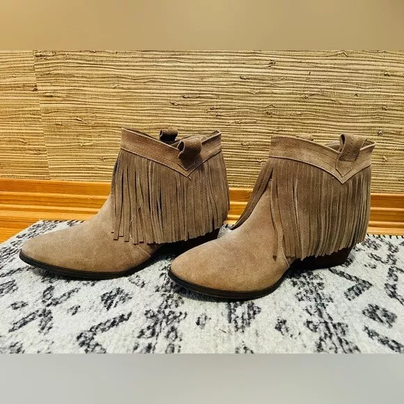 Restricted Women's Taupe Suede Pull On Fringe Ankle Boots Size 9.5