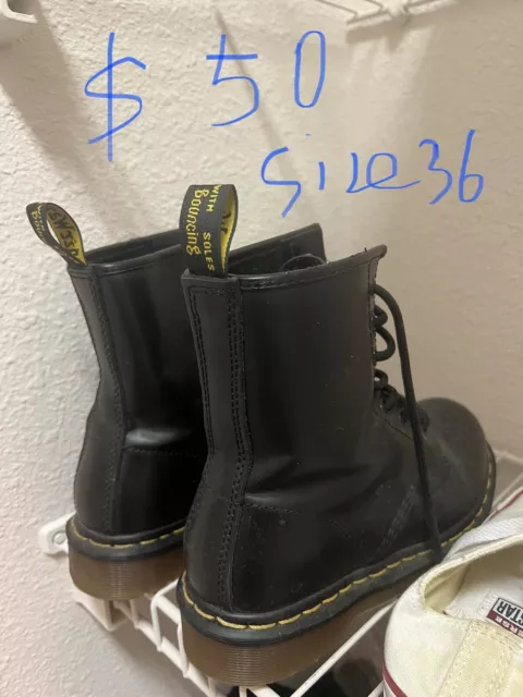 womens dr martens chelsea boots size 5