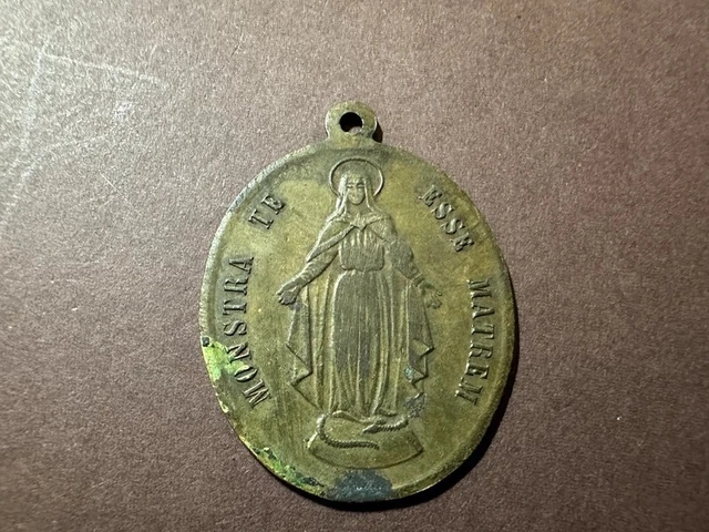 Médaille Religieuse Ancienne En Argent 925 (1830) - Réf A15 - Occasion Avec Noircissement