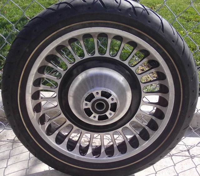ABS Modèles 2009-up harley touring Roulette 17 x 3.0 Roue Avant Rim Pneu Rotors