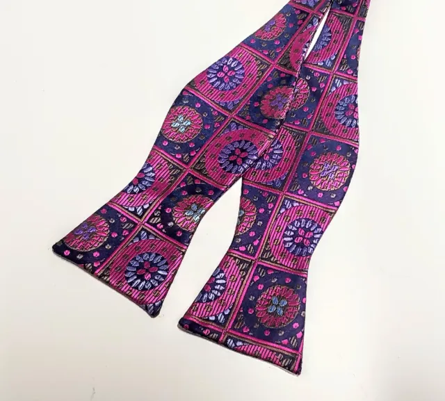 Adjustable Unbranded Bow Tie. Purple and Fuschia Floral Medallion.