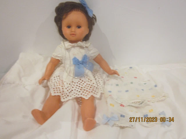 poupee Ancienne : Ancien Poupon CONVERT Ancien En Tenue D'origine - eBay