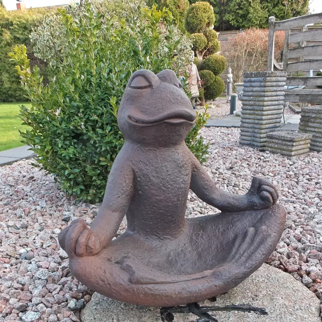 Steinfigur Meditierender Yoga-Frosch Vogeltränke  Steinguss