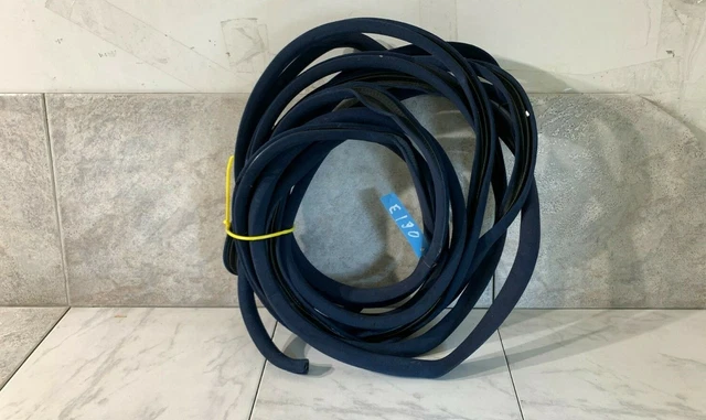 Joint De Caoutchouc Pour Antenne Aile Télescopique Mercedes W201 190 - Neuf Sous Emballage