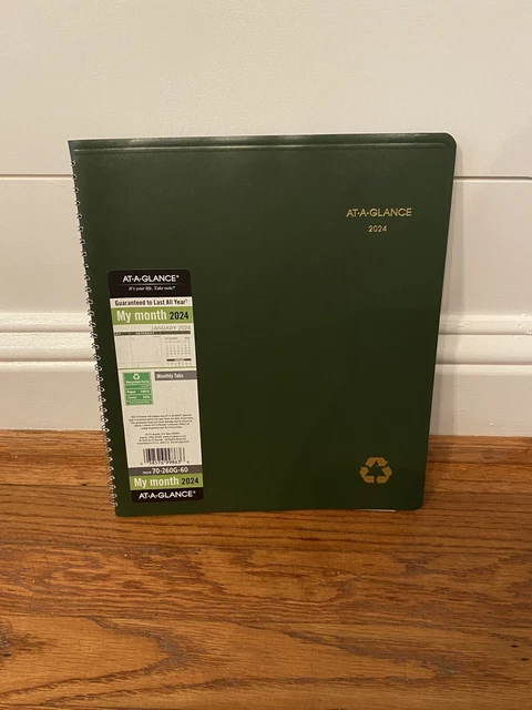 AT-A-GLANCE 2024 CALENDAR Planner Monthly Green New Year 70-260G-60