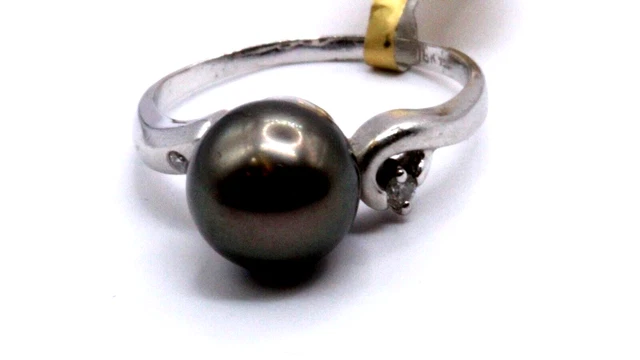 Black Pearl Natural Diamonds wave ring 18 ct Solid Gold