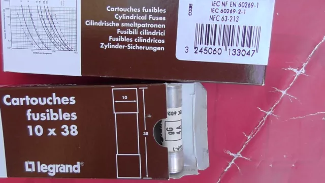 10 CARTOUCHE  FUSIBLE  10 x 38  4A gG  400V LEGRAND 10u ,  133 04