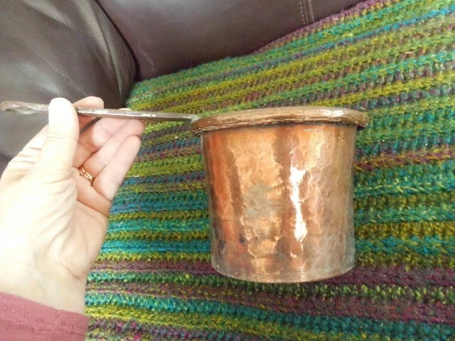 Antique Copper Hammered Pot Rolled Rim with iron handle ~ 12cm x 12cm Antique Copper Hammered Pot Rolled Rim with iron handle ~ 12cm x 12cm