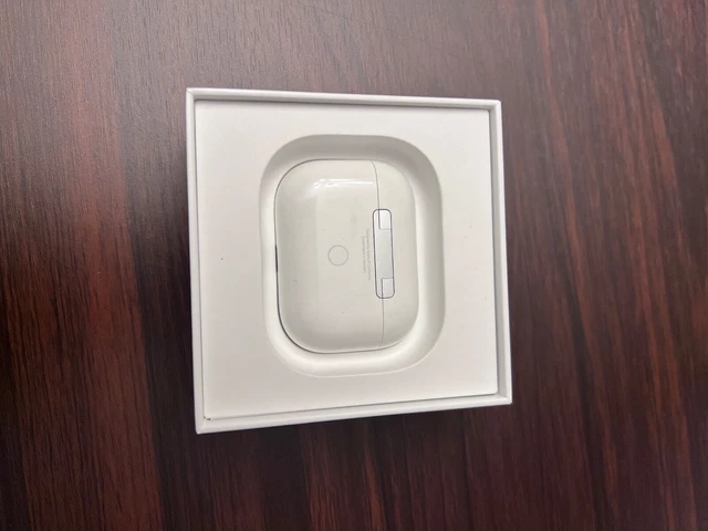 Apple AirPods Pro with MagSafe Wireless Charging Case - White