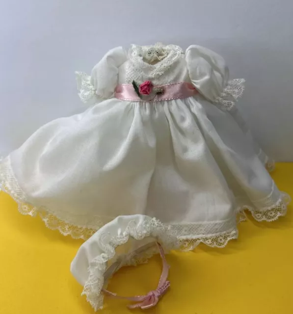 Madame Alexander 8” Tagged White Dress Pink Ribbon Tie Sash Bonnet And Bloomers