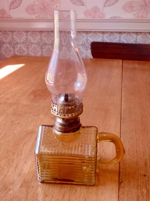 Rare Atterbury Miniature Amber Log Cabin Kerosene Oil Lamp