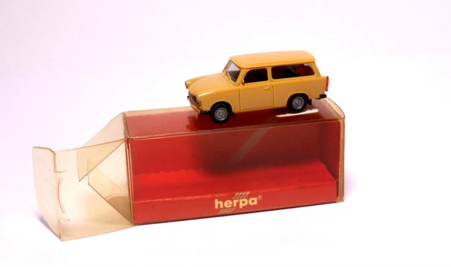 Herpa Trabant 601 Mit Dachzelt 1:87 - Rotes Modellauto Made In Germany